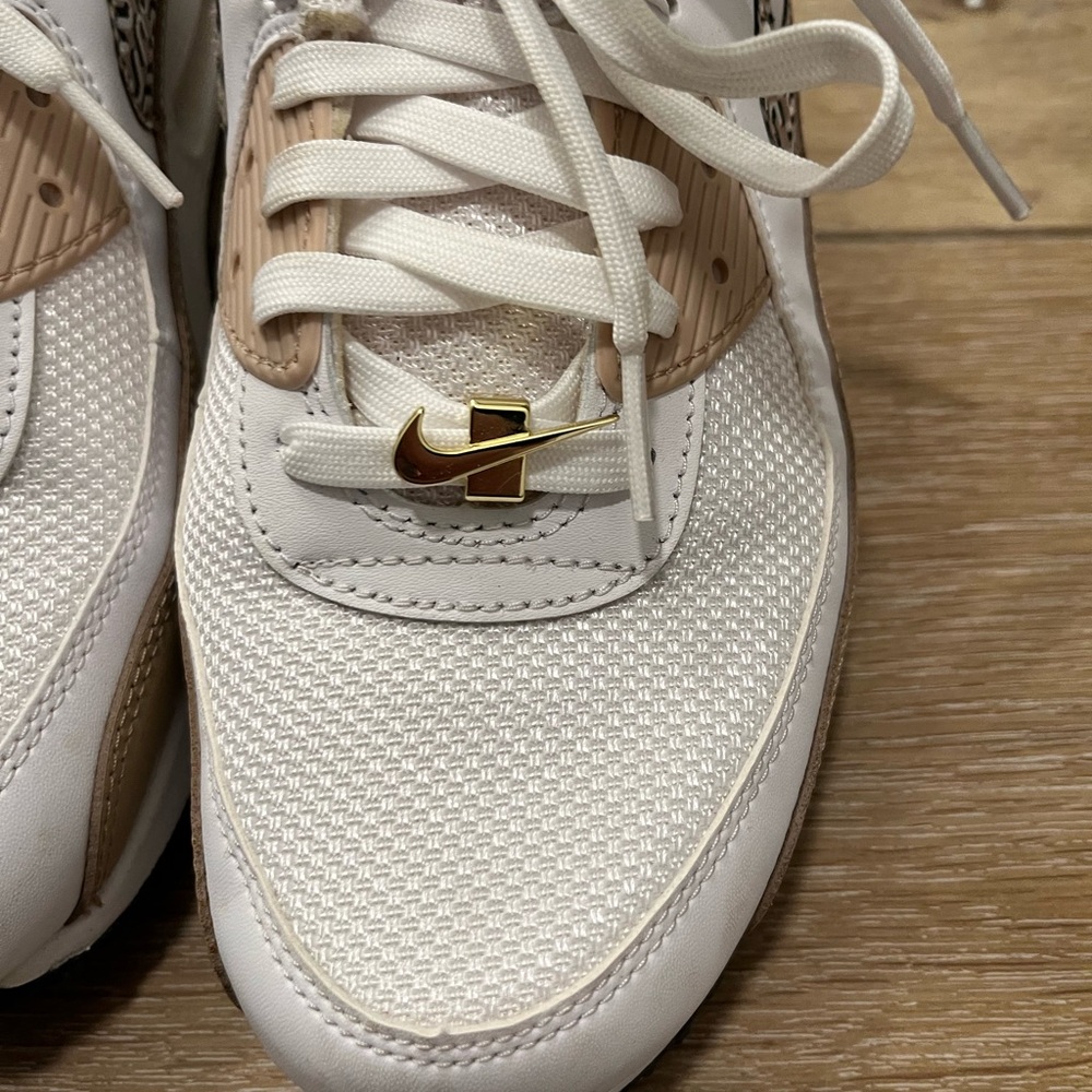 Nike Women’s Air Max 90 - White/Hemp - Summit White - Size 11 - Worn A Couple - Picture 5 of 7